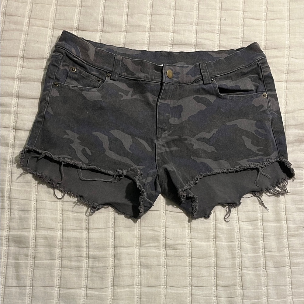 Gray Camo Women Shorts